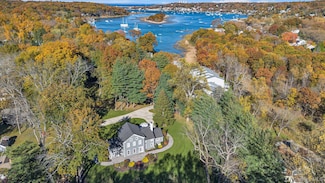 22 Fort Salonga Rd, Centerport, NY 11721