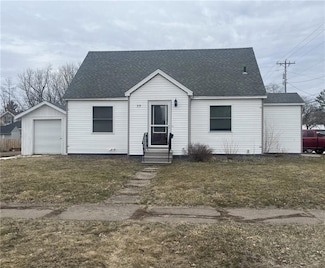 35 Phipps Ave, Rice Lake, WI 54868