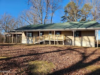 1130 Baldwin Gulf Rd, Clarkrange, TN 38553
