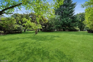 54 Fairview Ave, Verona, NJ 07044
