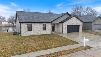 26 Steele Dr, Granite City, IL 62040