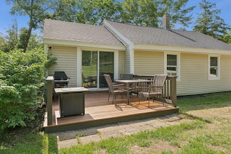 6 Village Cir, Shapleigh, ME 04076
