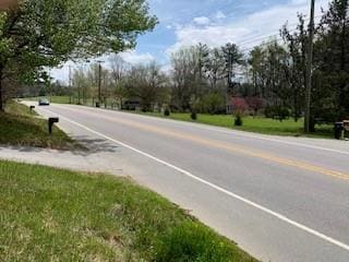67 Small Creek Ln, Hendersonville, NC 28792