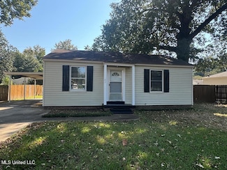 25 Maplewood Ln, Natchez, MS 39120