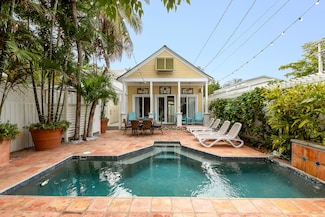 716 Duval St, Key West, FL 33040