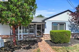 17860 Almond Rd, Castro Valley, CA 94546