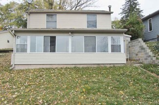1755 Lane 280 Hamilton Lake, Hamilton, IN 46742