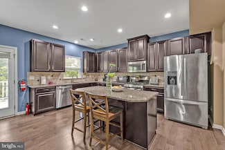 29 Regency Ct, Cherry Hill, NJ 08002