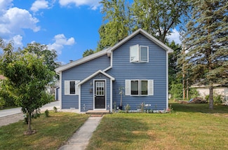 9 E Cass St, Bangor, MI 49013