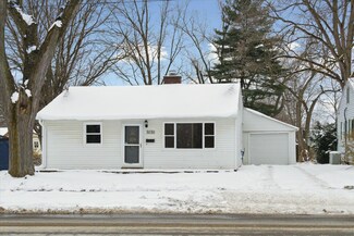 3030 Emerald Dr, Kalamazoo, MI 49001