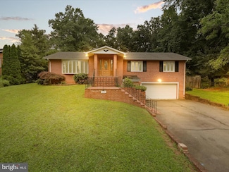 4100 Downing St, Annandale, VA 22003
