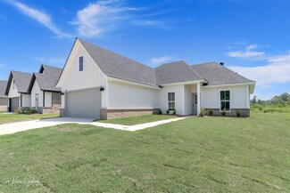 5024 Falcon Bay Dr, Shreveport, LA 71107