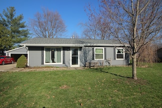 205 N Church St, Carlock, IL 61725