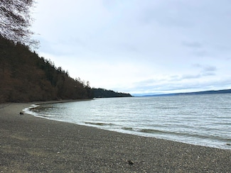 2 Xx Woodland Beach Rd, Camano Island, WA 98282