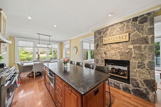 28 Quinns Way, Mashpee, MA 02649