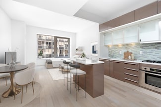 75 Wall St Unit 25Q, New York, NY 10005