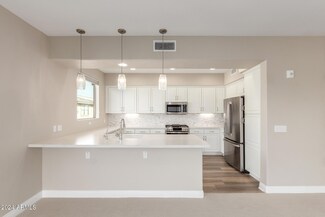 17850 N 68th St Unit 3025, Phoenix, AZ 85054