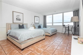5445 Collins Ave Unit 1701, Miami Beach, FL 33140