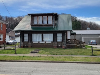 1320 & 1320 1/2 Main St, Barboursville, WV 25504