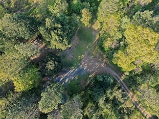 1800 Lower Wolf Creek Rd, Wolf Creek, OR 97497