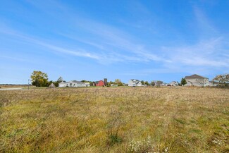 51921 Jordan St, Paw Paw, MI 49079