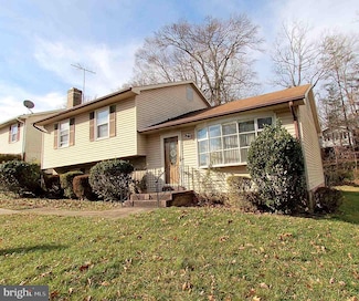 6226 Cheverly Park Dr, Cheverly, MD 20785