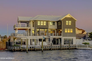 100 Sandy Point Dr, Brick, NJ 08723