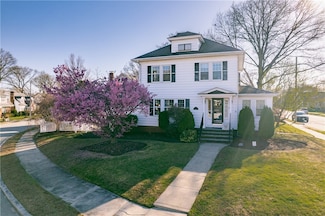 83 Lyndon Rd, Cranston, RI 02905