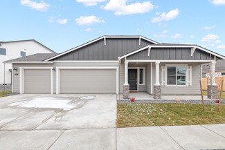 3399 NW 12th St Unit 40, Redmond, OR 97756