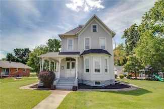 404 W Arch St, Jerseyville, IL 62052