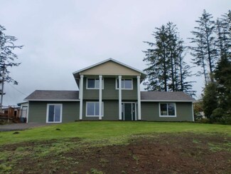 122 Cougar Trot NE, Ilwaco, WA 98624