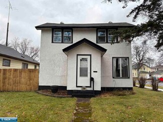 2530 2nd Ave E, Hibbing, MN 55746