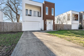 3638 Bickers St, Dallas, TX 75212