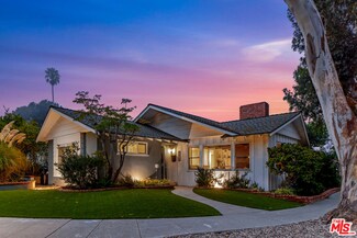 8258 Billowvista Dr, Playa Del Rey, CA 90293