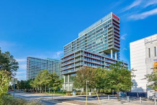 9715 Woods Dr Unit 700, Skokie, IL 60077