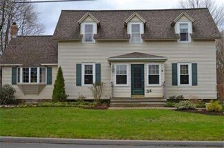 34 Bradford St, Wayland, MA 01778