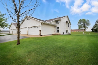 140 Cedar Cove Ln, Owatonna, MN 55060