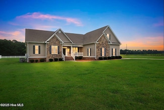 8637 Forest Cove Rd, Elm City, NC 27822