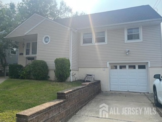 14 Jefferson St, Metuchen, NJ 08840