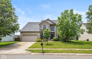 8336 Bent Oak Dr, Indianapolis, IN 46236