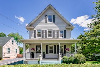 10 Fairfield Ave, Darien, CT 06820