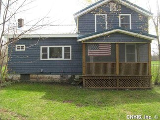 9016 Petrie Rd, Bridgeport, NY 13030