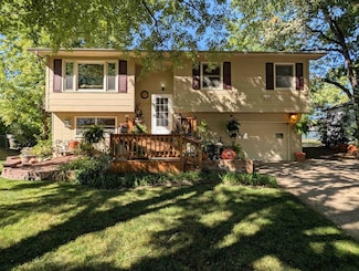 2305 Western Ave, Yankton, SD 57078