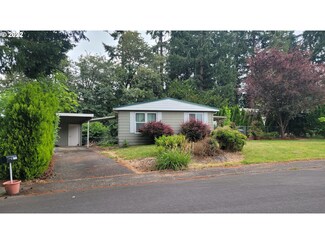 22038 Erica Dr NE, Aurora, OR 97002