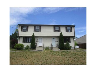 21 Pond St, West Warwick, RI 02893