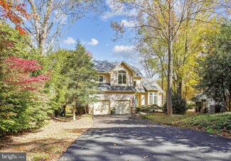 1145 Water Pointe Ln, Reston, VA 20194