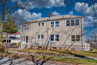 34 Lawn Ave, Quincy, MA 02169