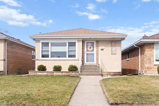 6914 W Argyle St, Chicago, IL 60656