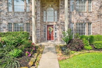 8602 Canyon Pine Dr, Spring, TX 77379
