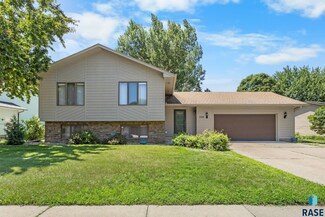 1105 N Connor Trail, Sioux Falls, SD 57103